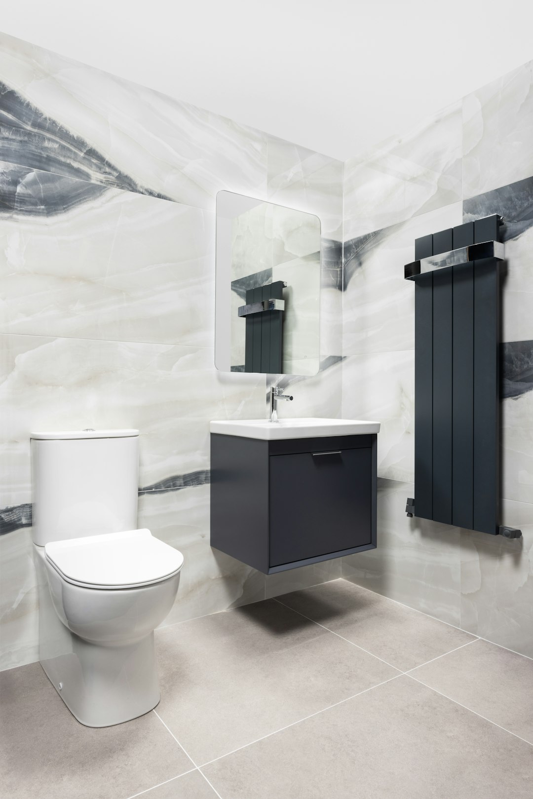 啞面仿大理石磚浴室